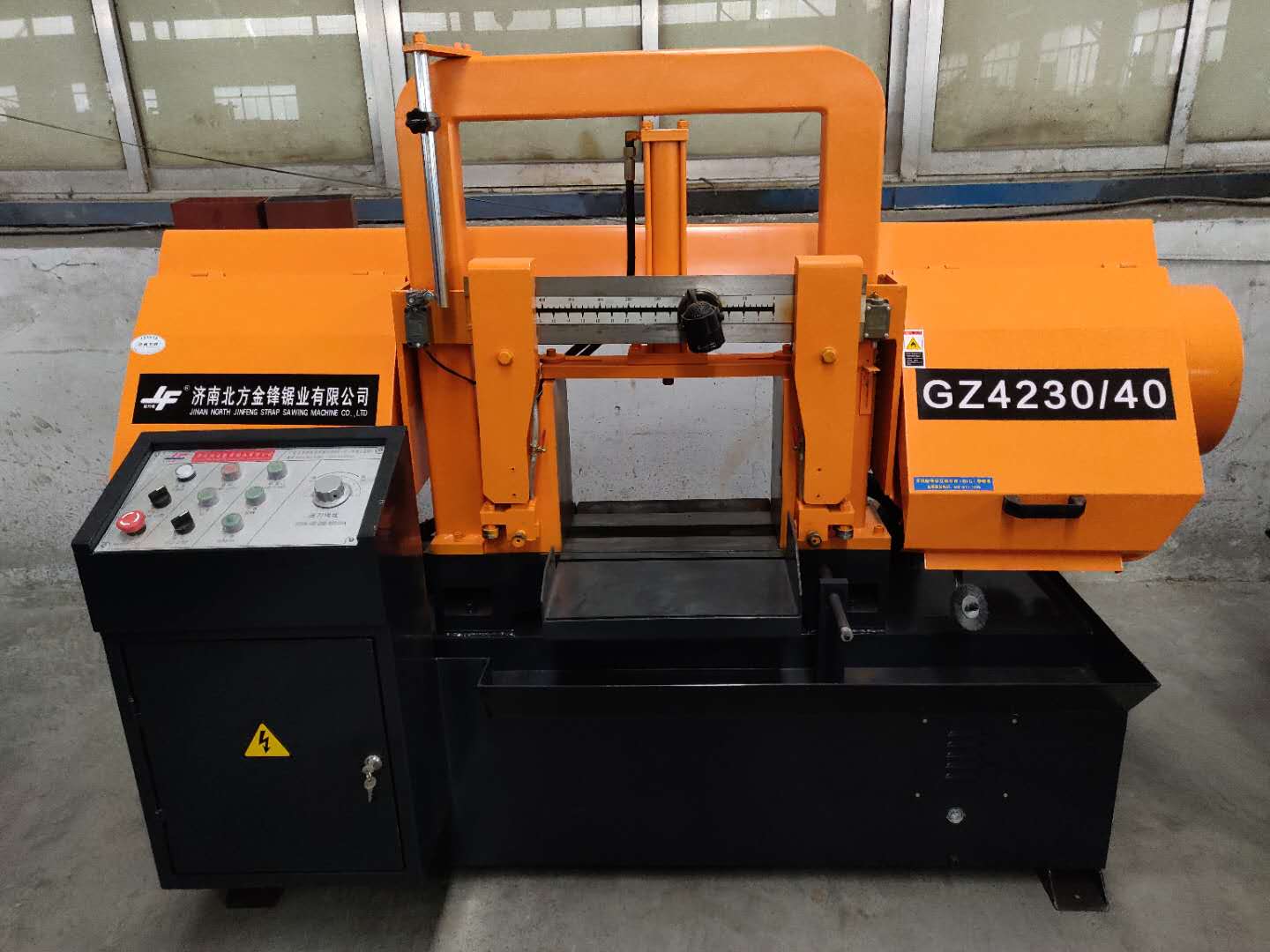 臥式帶鋸床GZ4230/40 龍門結(jié)構(gòu)